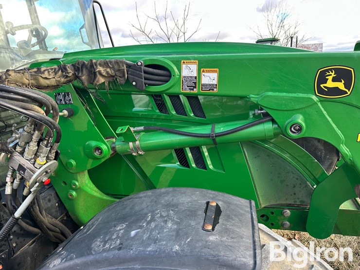 2013-john-deere-6115m-image-18