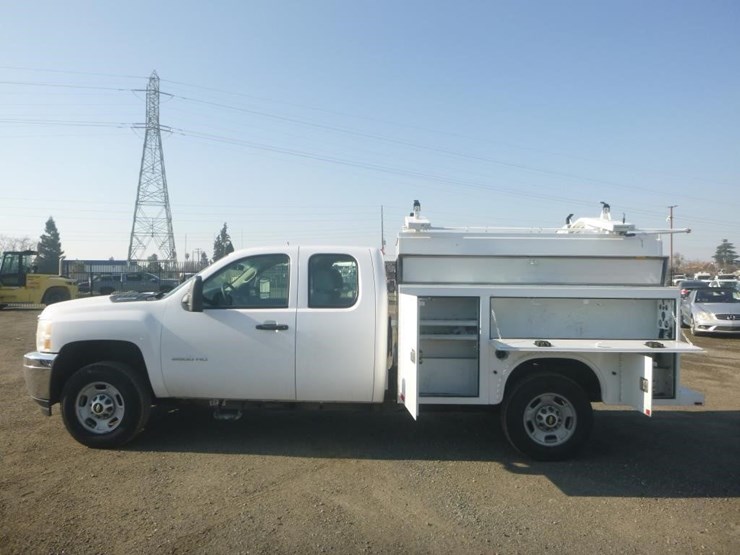 2011-chevrolet-2500-image-5