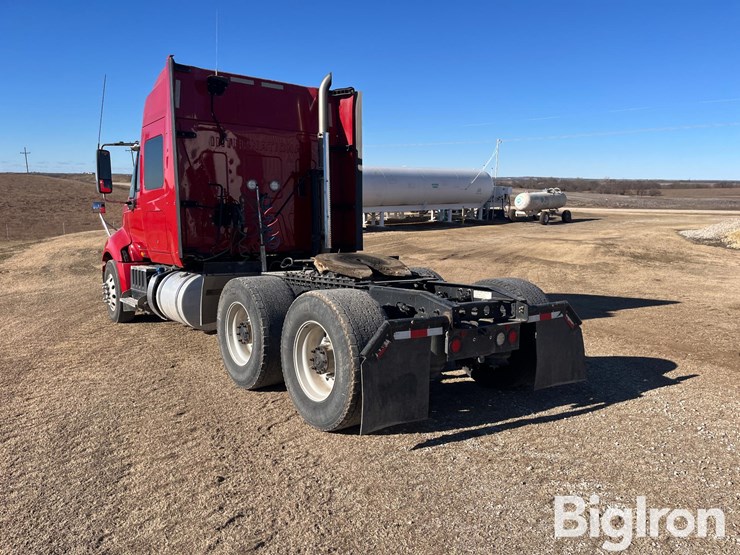 2015-international-prostar-image-7