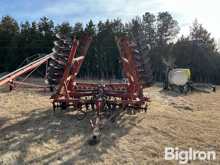 massey-ferguson-18-image-2