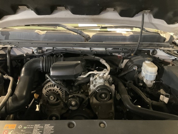 2012-chevrolet-silverado-1500-image-10