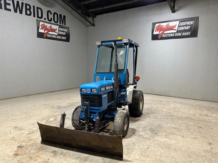 new-holland-1220-image-8