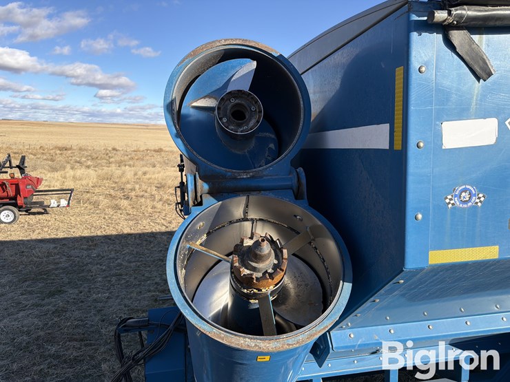 2009-kinze-1050-image-19