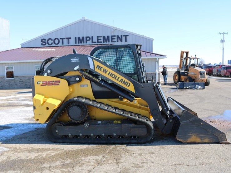 2023-new-holland-c362-image-1