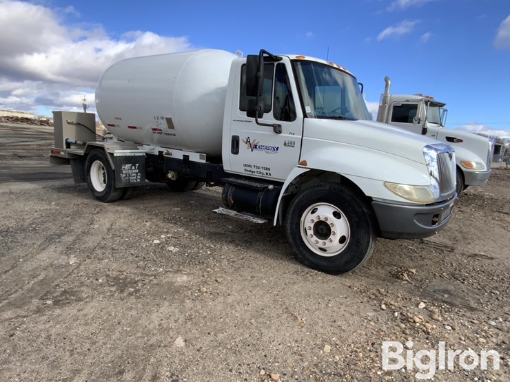 2003-international-durastar-4300-image-3