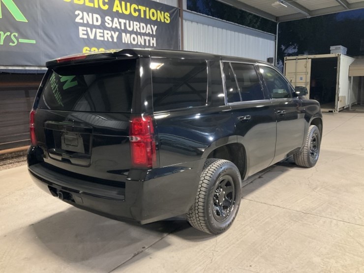 2015-chevrolet-tahoe-image-7