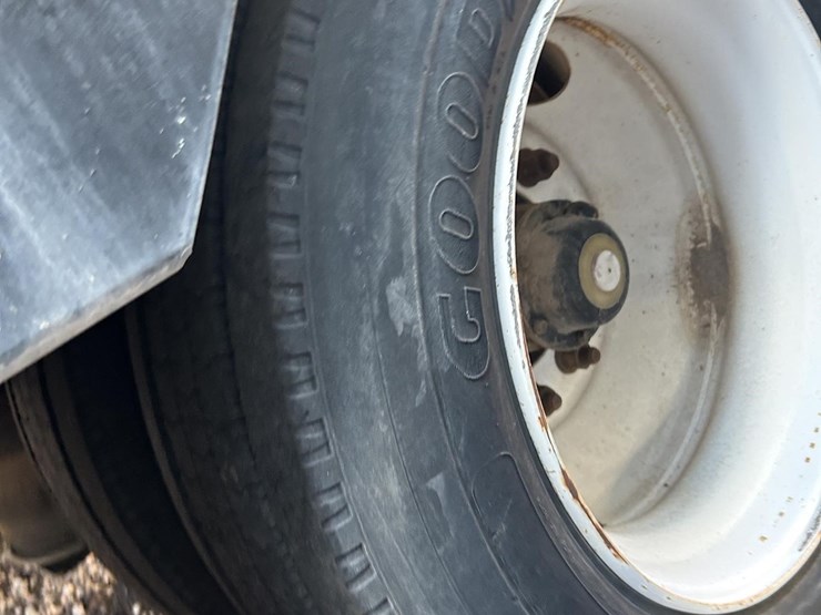 1999-kentucky-trailer-image-37