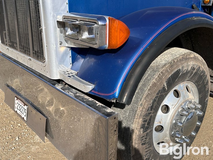 2002-peterbilt-379-image-12
