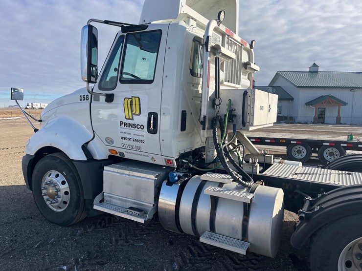 2015-international-prostar-image-11