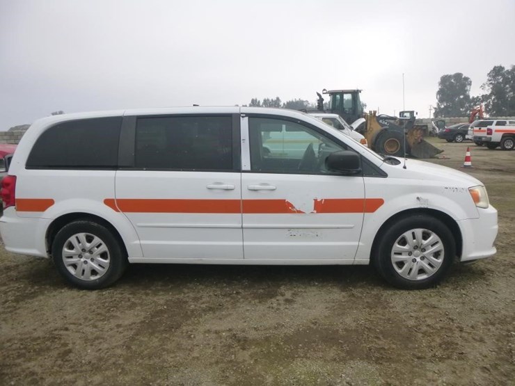 2014-dodge-grand-caravan-image-7