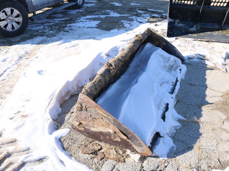 #4183-•-78"-skid-steer-bucket-image-2
