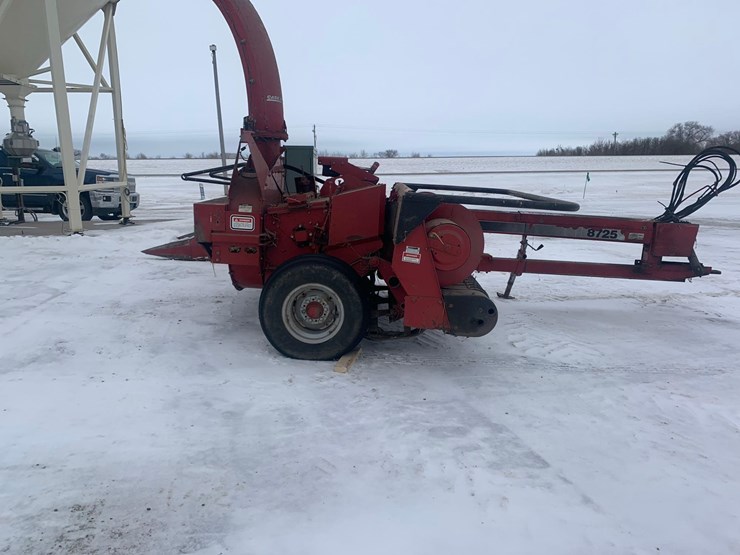 case-8725-forage-chopper-image-4