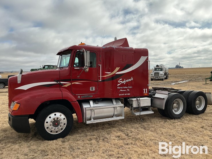 1994-freightliner-fld112-image-8