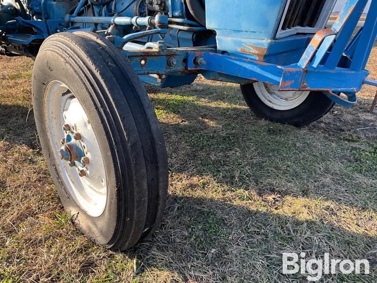 1976-ford-3600-image-15