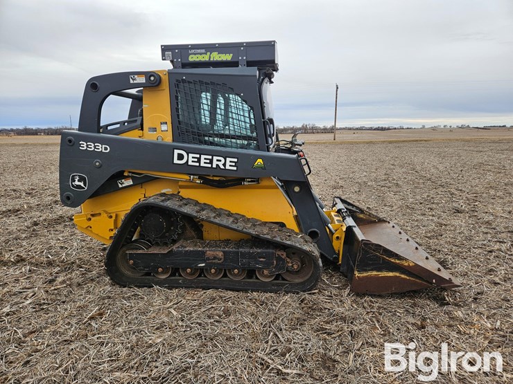 2012-deere-333d-image-4