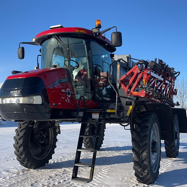 2017 4440 Patriot Sprayer