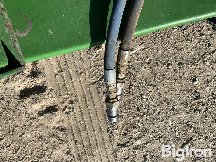 2004-john-deere-3975-image-13