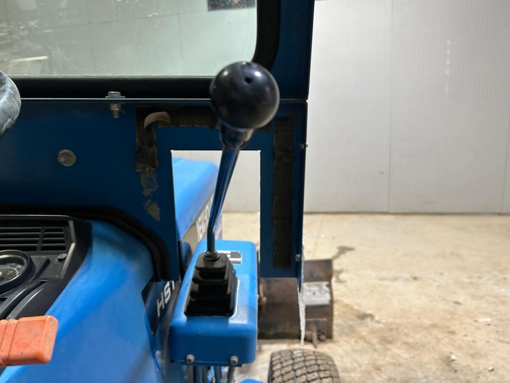 new-holland-1220-image-27