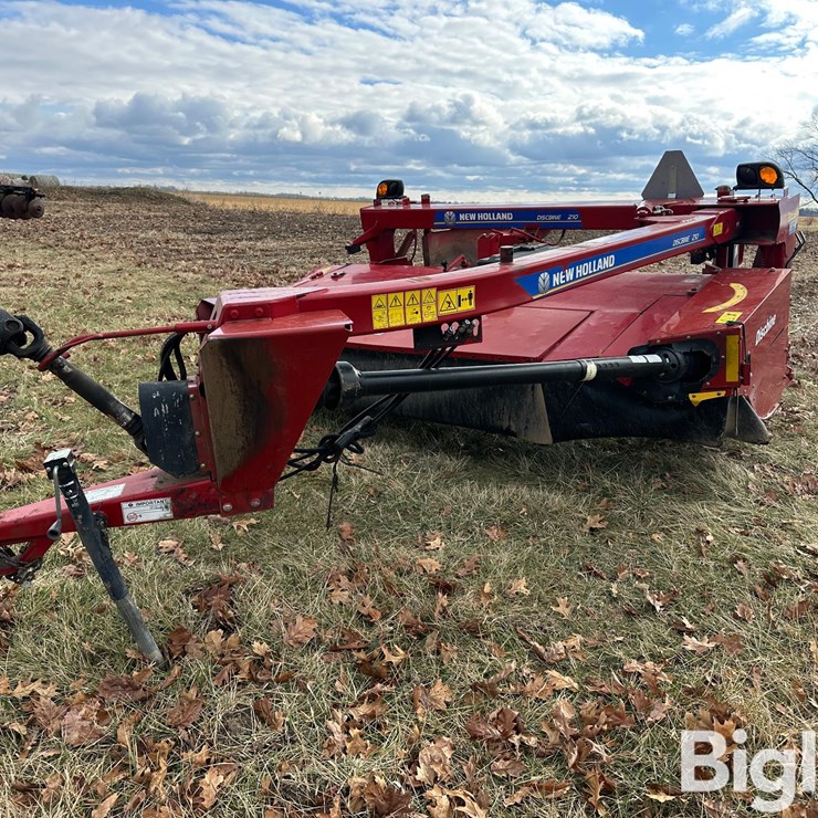 2019 NEW HOLLAND 210