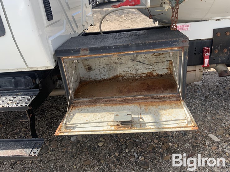 2003-international-durastar-4300-image-18