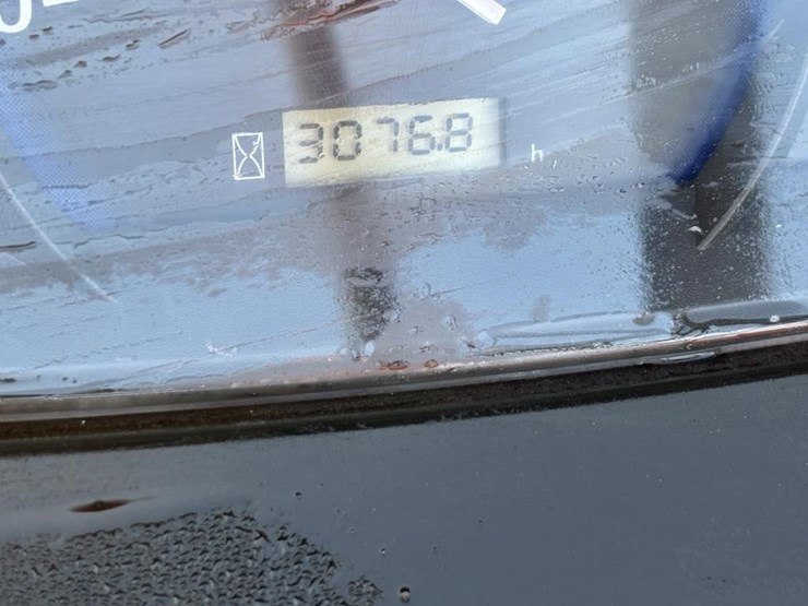 2017-kubota-l4701d-image-44