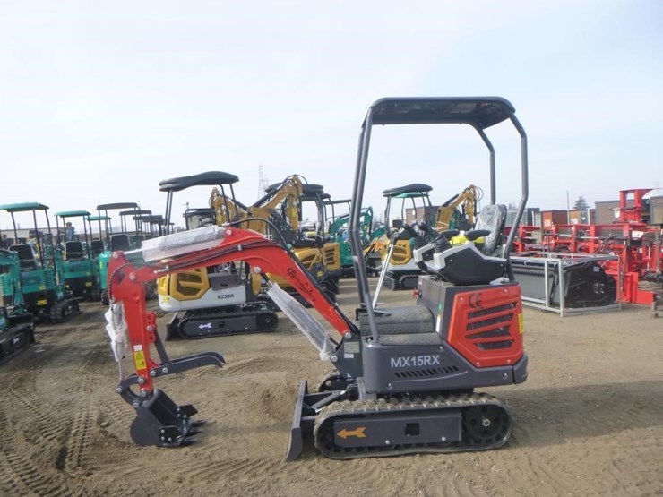 2025-agt-mx15rx-hydraulic-excavator-image-5