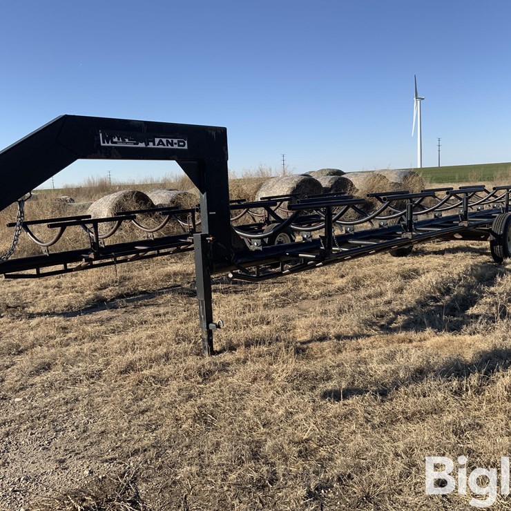 My-D Han-D T/A Gooseneck 5-Round Bale Trailer