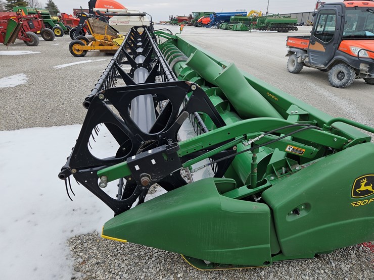 john-deere-630f-image-2