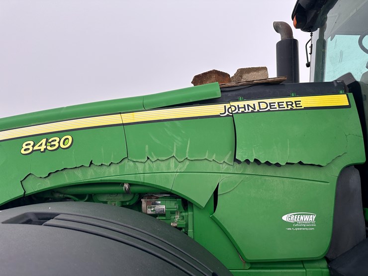 2008-john-deere-8430-image-21