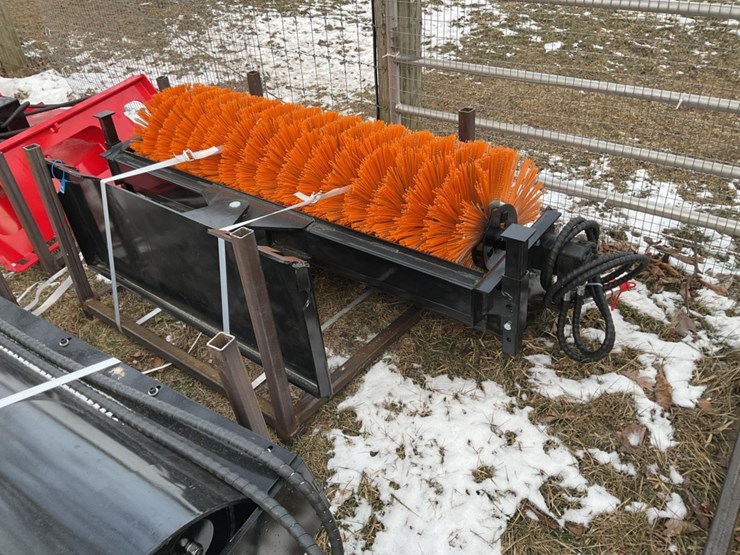 skid-steer-sweeper-se61,-61"-width,-30-50-rpm,-serial-bd-0325117-image-2