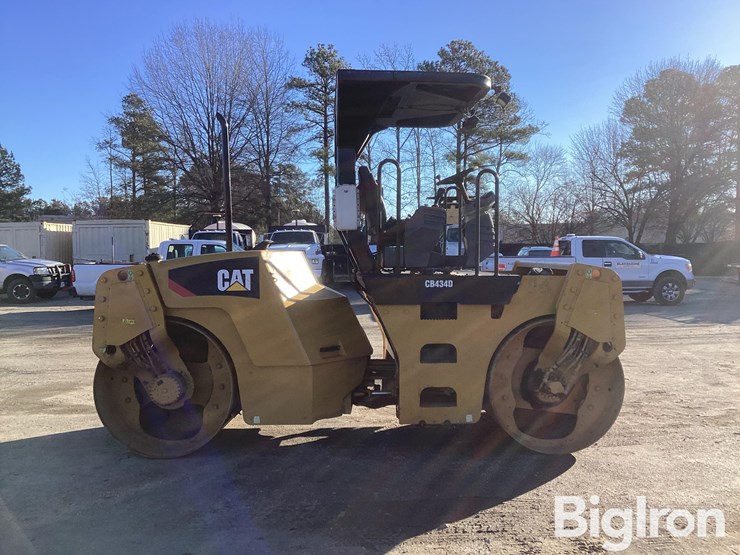 2011-caterpillar-cb-434d-image-4