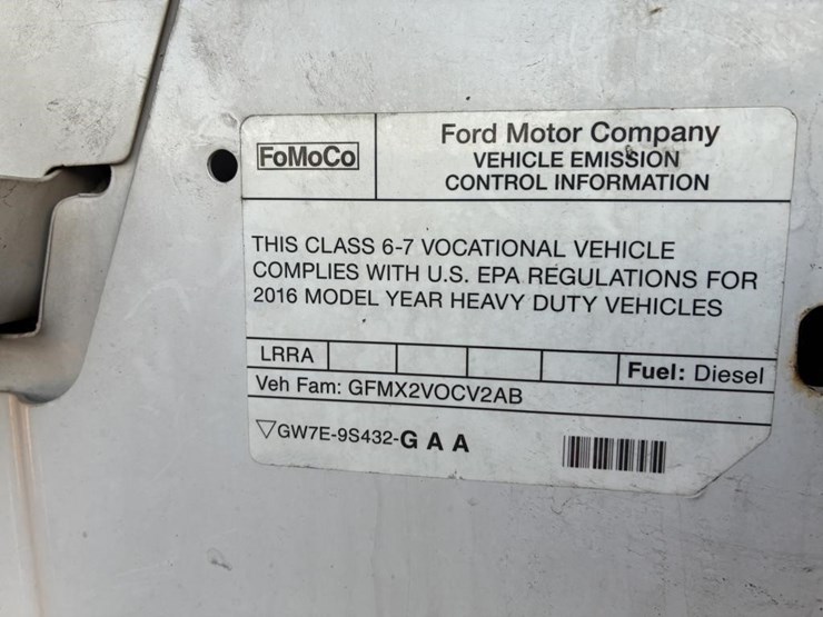 2016-ford-f650-xlt-image-12