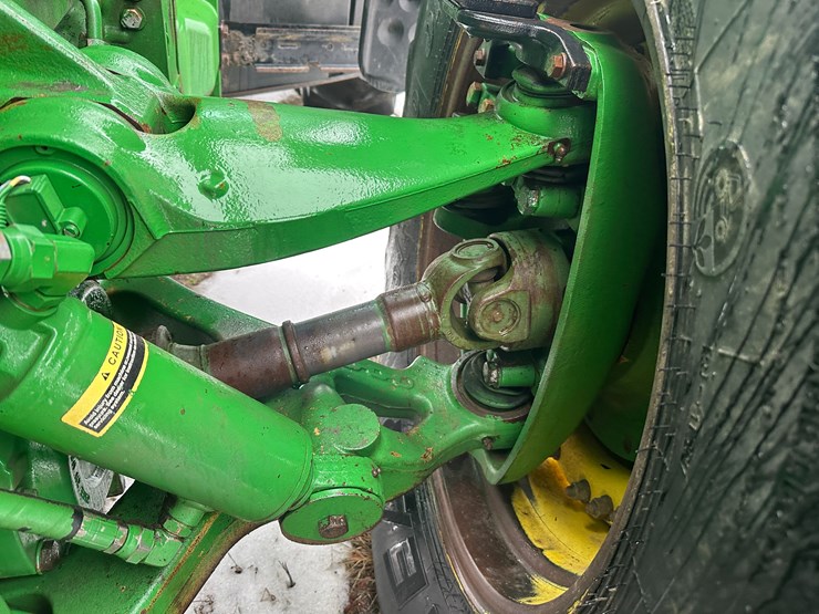 john-deere-8330-image-17