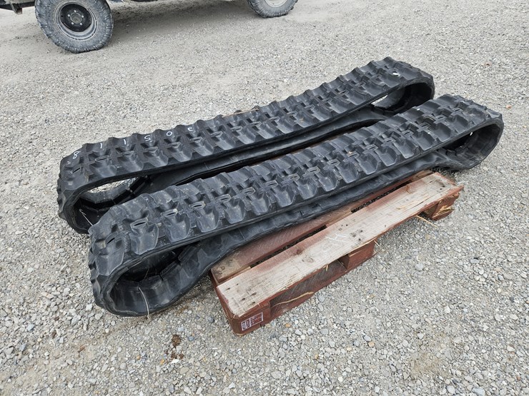 #205118-•-bridgestone-300x41x109-tracks-image-3