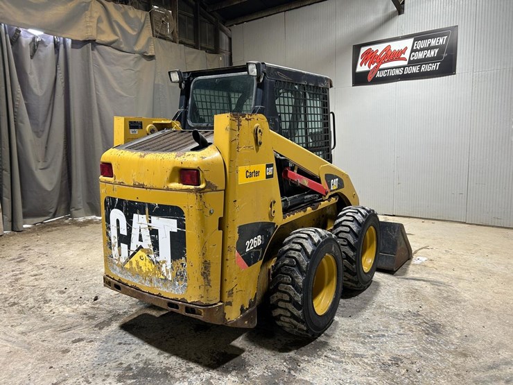 2015-caterpillar-226b3-image-4