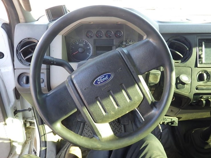 2008-ford-f450-image-19