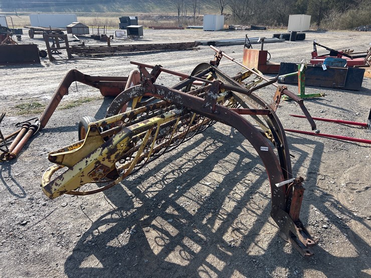 new-holland-256-image-2