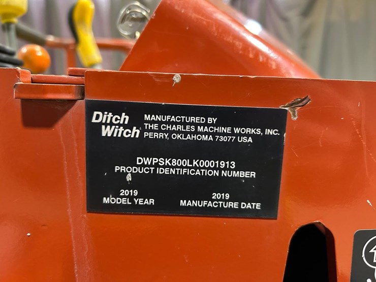 2019-ditch-witch-sk800-image-19
