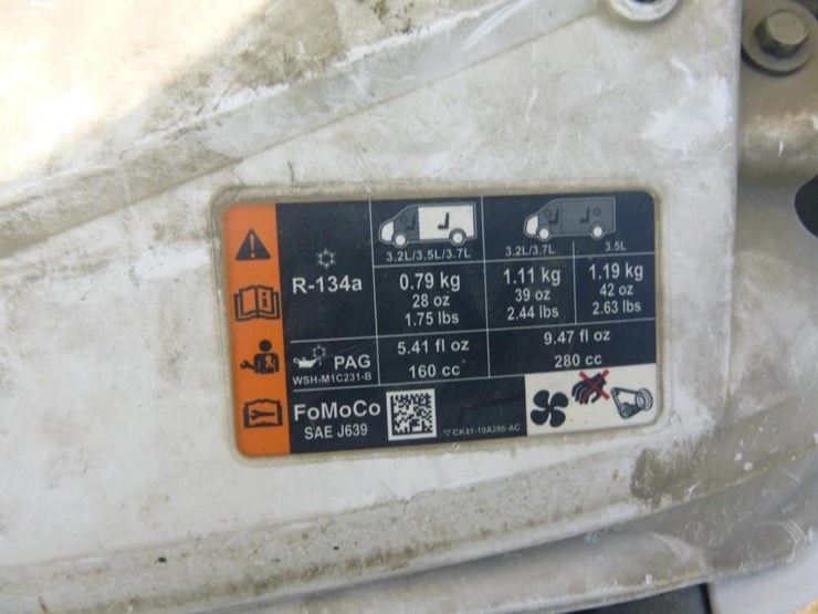 2019-ford-transit-image-21