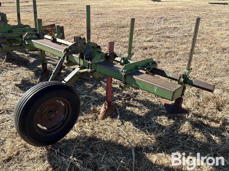 john-deere-3-pt-cultivator/ditcher-image-9