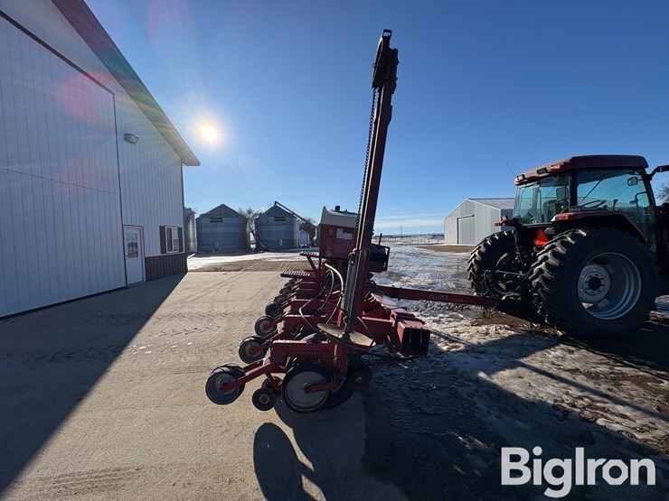 international-900-cyclo-air-image-4