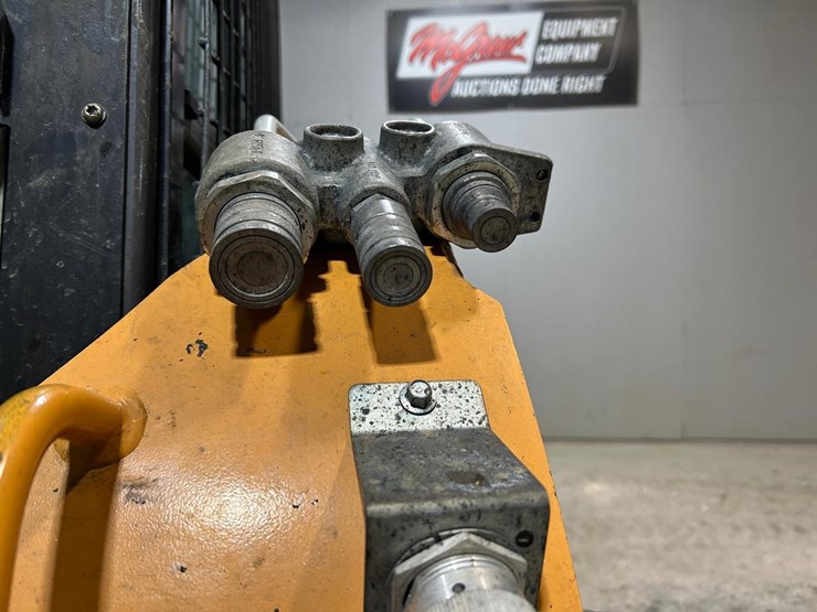 2020-case-sr240b-image-11