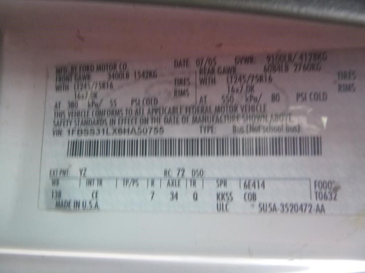 2006-ford-e350-image-16