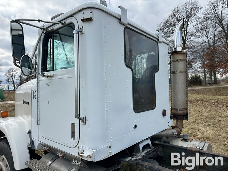 1989-international-9300-image-19