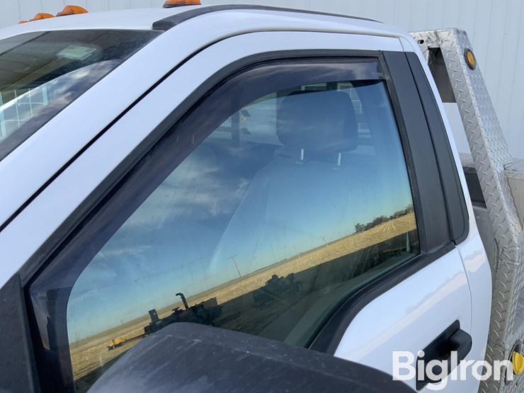 2019-ford-f350-xl-image-14