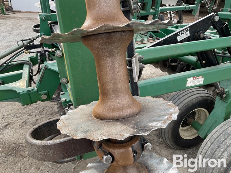 great-plains-2400tt-image-10