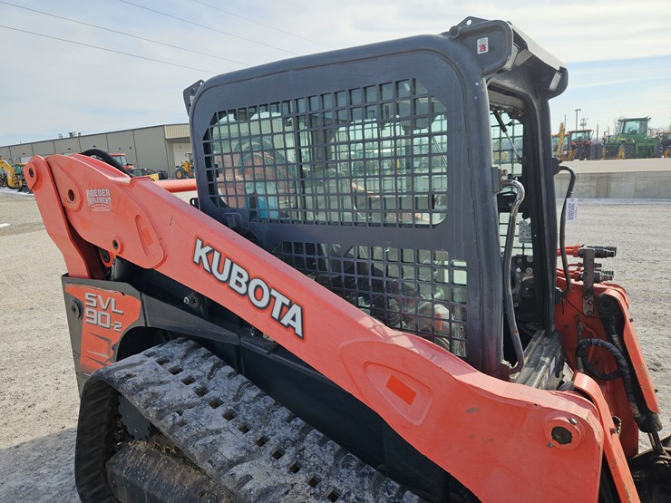 2014-kubota-svl90-2-image-21