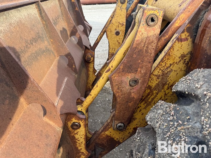 1980-caterpillar-930-image-17