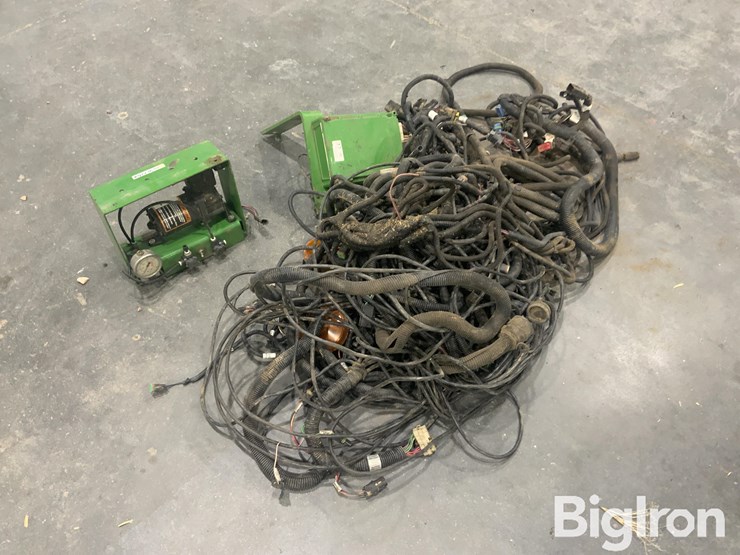 john-deere-1720-image-1