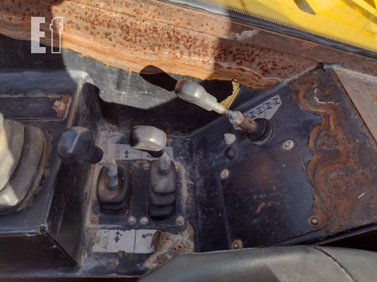 2017-jcb-510-42-image-9